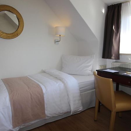 Boutique Hotel Restaurant Hollerather Hof Hellenthal Szoba fotó