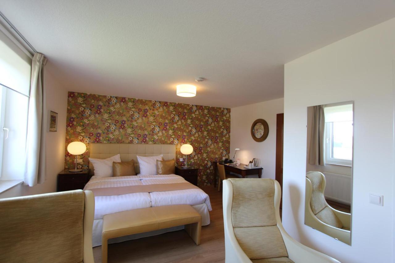 Boutique Hotel Restaurant Hollerather Hof Hellenthal Kültér fotó