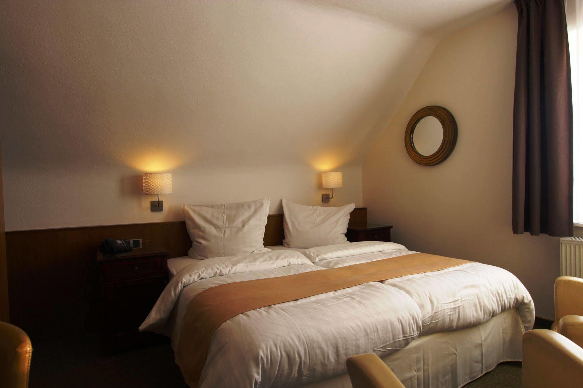 Boutique Hotel Restaurant Hollerather Hof Hellenthal Kültér fotó