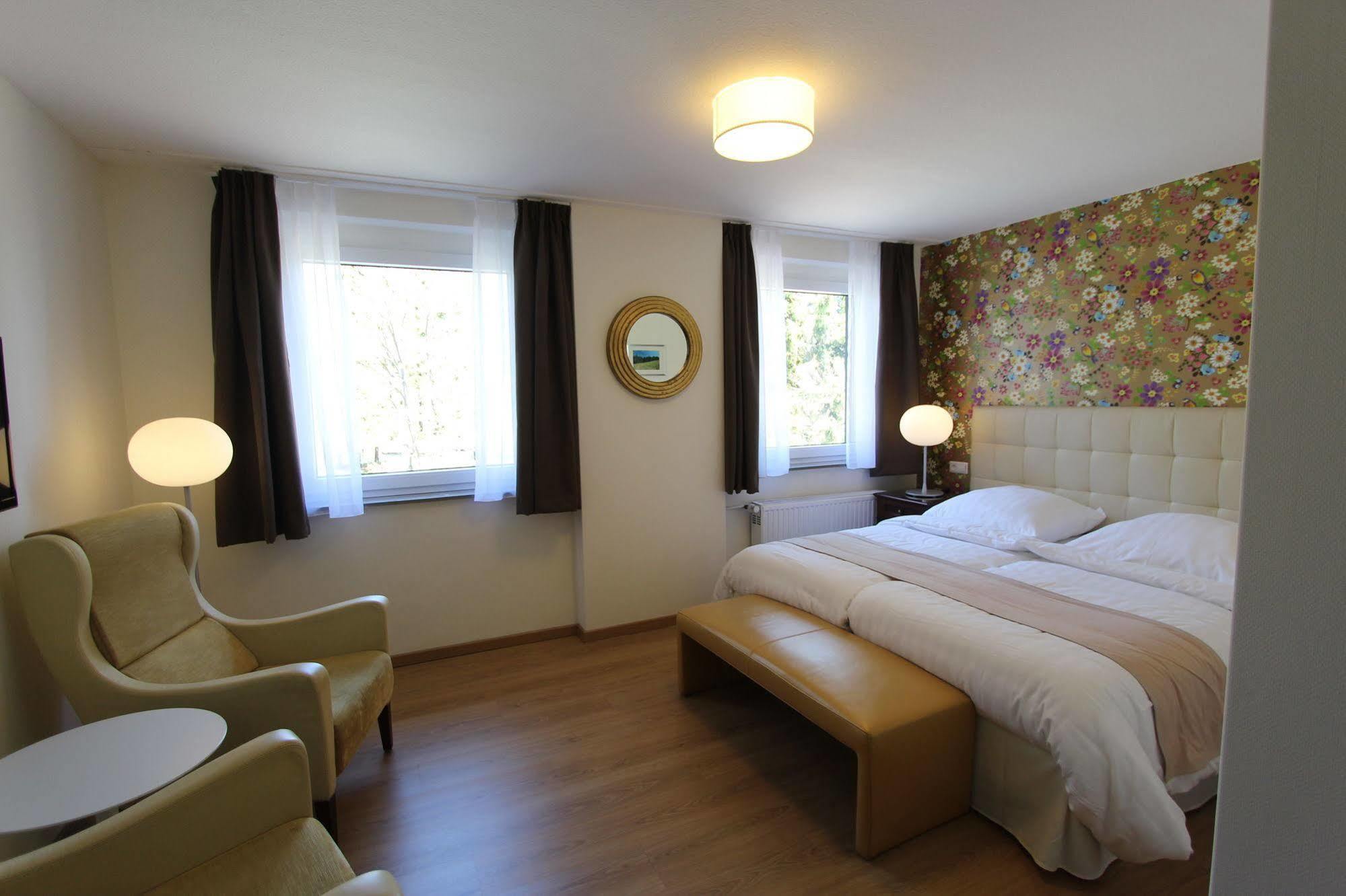 Boutique Hotel Restaurant Hollerather Hof Hellenthal Kültér fotó