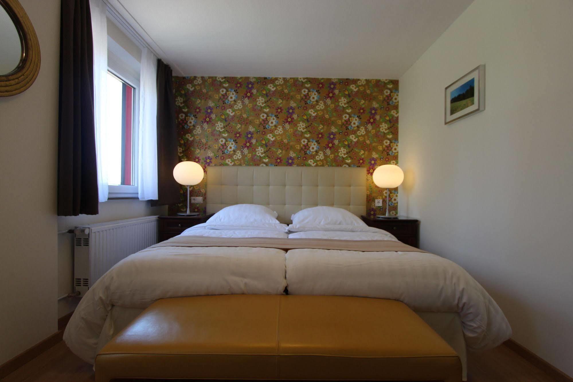 Boutique Hotel Restaurant Hollerather Hof Hellenthal Kültér fotó